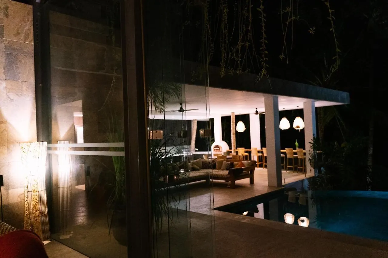 Villa Dua Hati Ubud  Indonesia