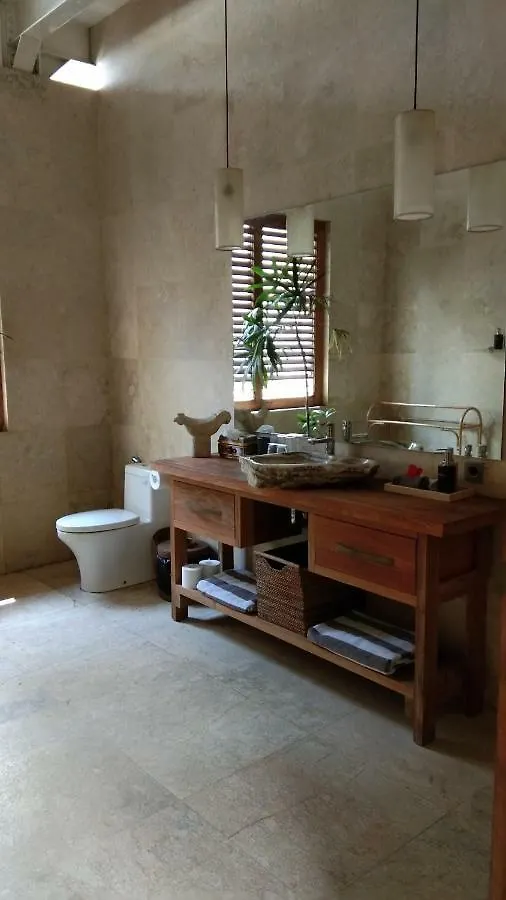 Villa Dua Hati Ubud 0*,  Indonesia